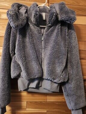 ALO Yoga Plush Sherpa Jacket XS